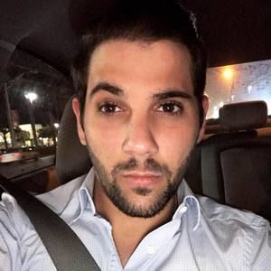 Meet your Posher, Carlos